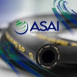 Radio de curvatura en sistemas industriales mangueras y conexiones ASAI